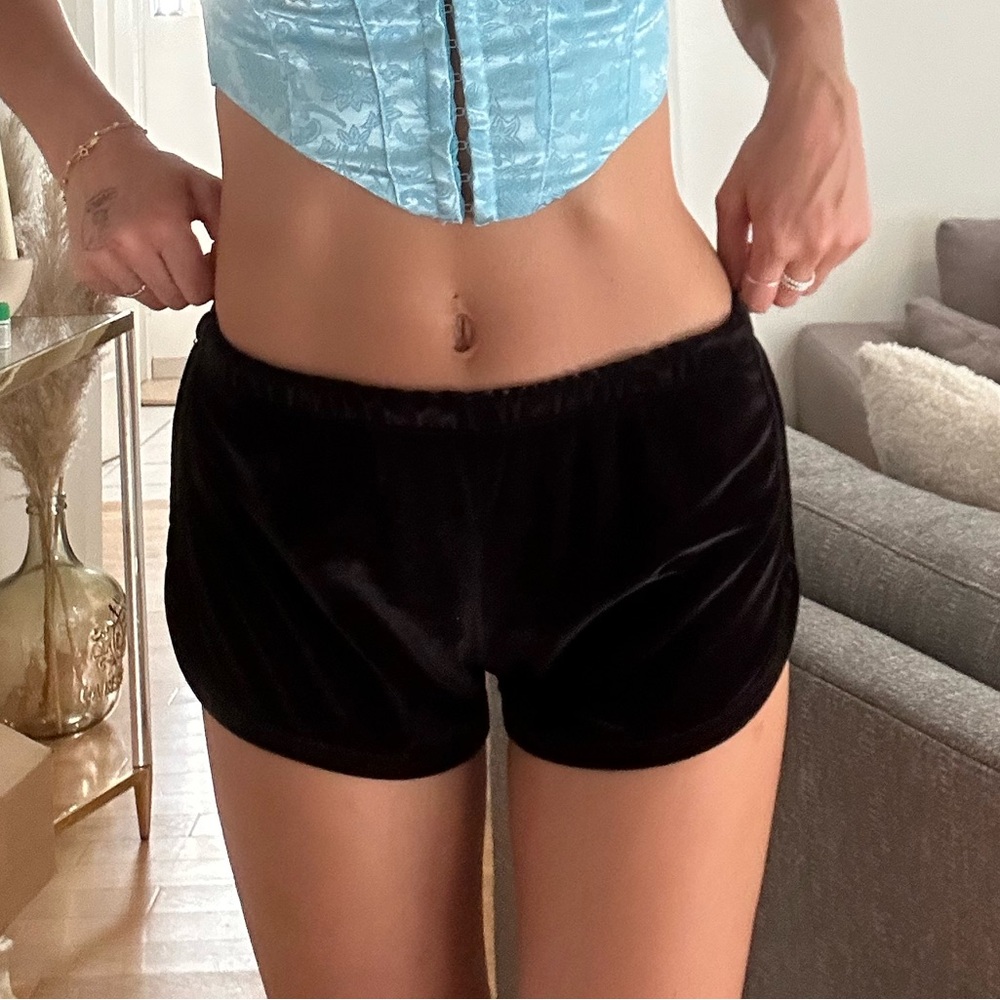 Brandi Melville elastic Velour shorts